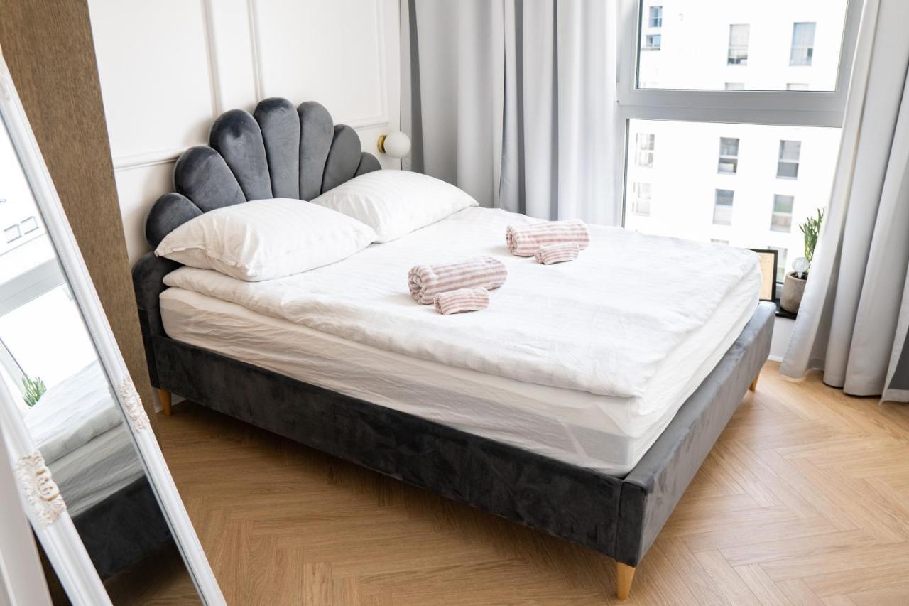 Old Town Gem Designer Apartment - Centre Location - Families - Remote Work Danzica Esterno foto